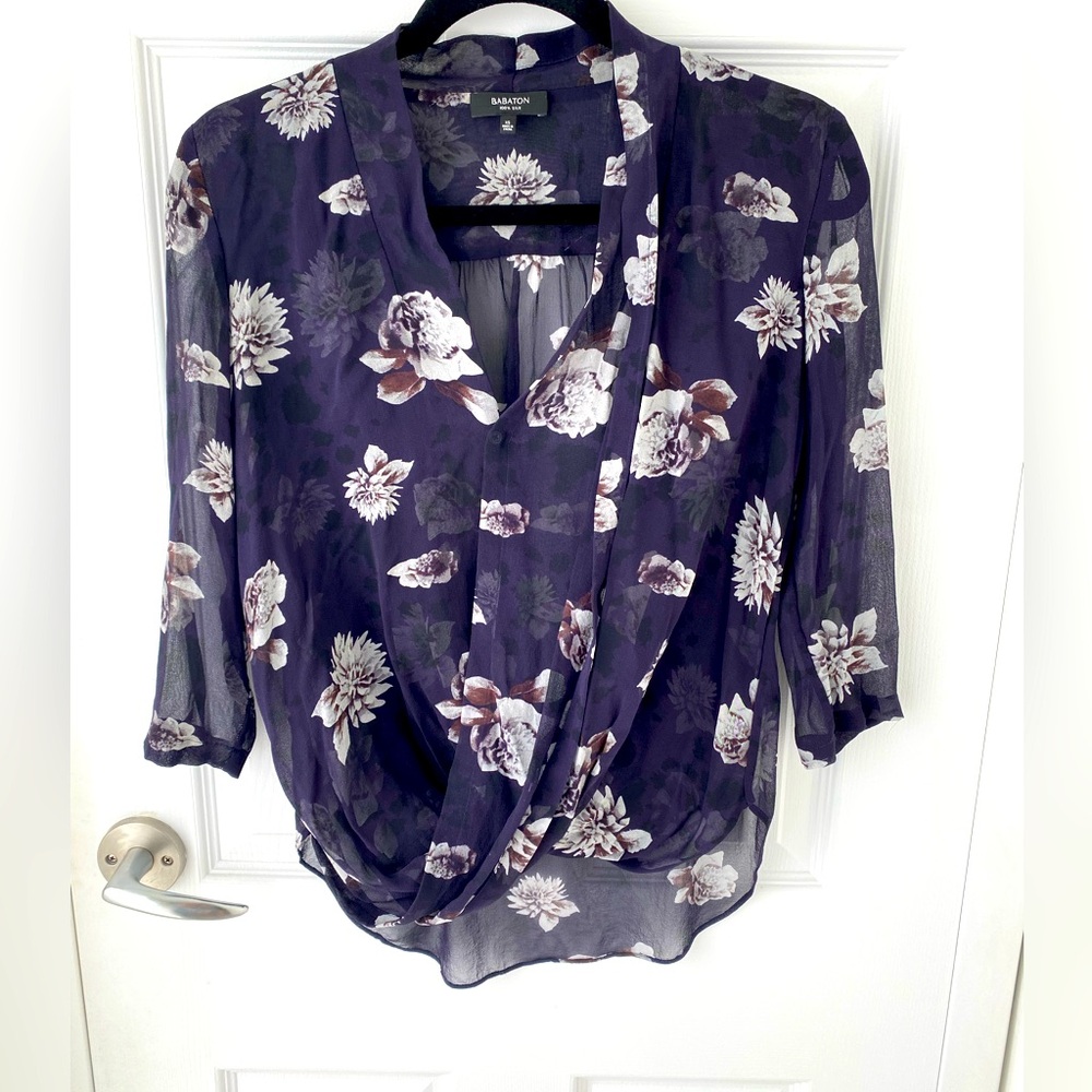 Aritzia Babaton V Neck Navy Blue Silk Wrap Beau Floral Blouse XS Extra Small